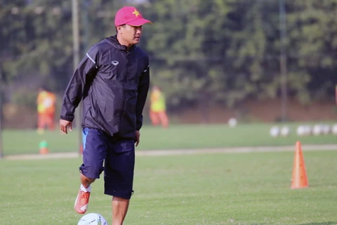 Huấn luyện viên Đinh Hồng Vinh là thuyền trưởng mới của U18 Việt Nam. (Ảnh: VFF)