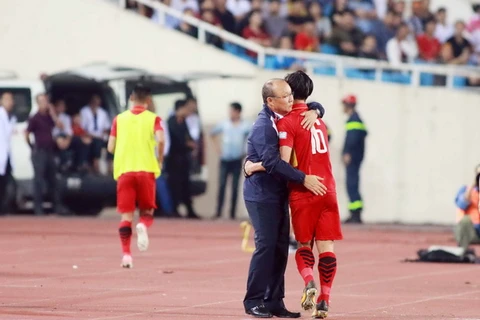 Huấn luyện viên Park Hang-seo đặt nhiều niềm tin nơi Công Phượng. (Ảnh: Tuấn Tú)
