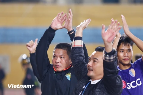 Huấn luyện viên Chu Đình Nghiêm tin rằng thắng lợi 1-0 trước Quảng Nam đã chứng minh rằng Hà Nội FC không xin cho hay tiêu cực trong cuộc đua V-League 2017.