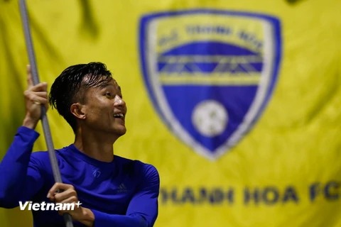 FLC Thanh Hóa đã giành ngôi Á quân V-League sau trận thắng 1-0 trước Sông Lam Nghệ An tại vòng 26 V-League tối 25/11.