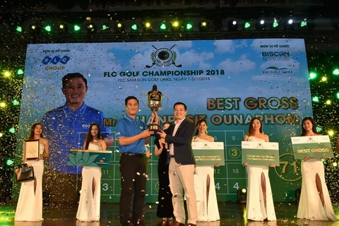 Golfer Chanpasit Ounaphom vô địch giải đấu FLC Championship 2018. (Ảnh: Ban tổ chức cung cấp)