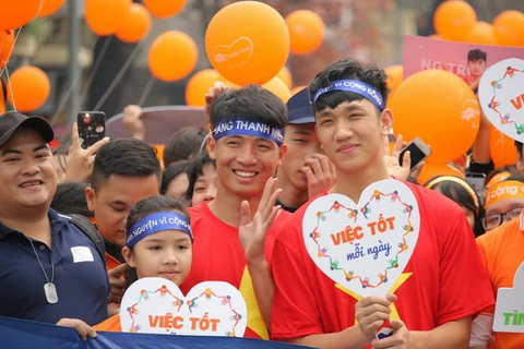 Bộ đôi U23 Việt Nam Bùi Tiến Dũng và Nguyễn Trọng Đại đã cùng với 5.000 đoàn viên, thanh niên và sinh viên tham dự sự kiện “Chương trình ngày hội tình nguyện - Tiên phong hành động vì cộng đồng”.