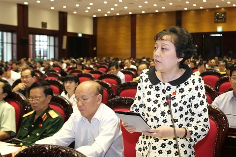 Bà Phạm Khánh Phong Lan, đại biểu Quốc hội TP.HCM phát biểu ý kiến. (Ảnh: Doãn Tấn/TTXVN)