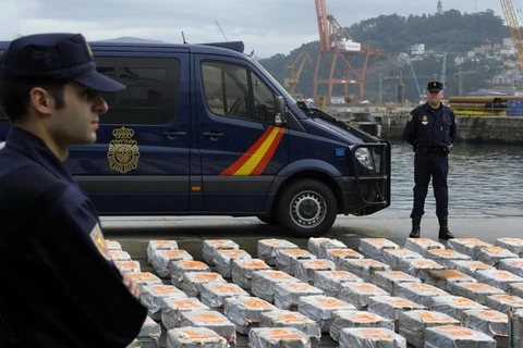 Tây Ban Nha thu giữ hơn 10 tấn ma túy trên tàu đánh cá