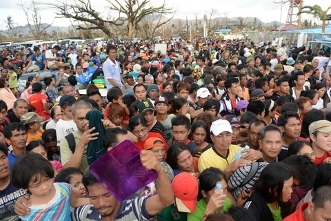 Philippines tăng cường ổn định an ninh sau bão Haiyan