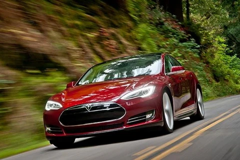Mẫu Tesla Model S mới có giá 49.900 bảng ở Anh