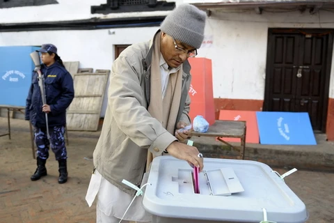 Cử tri Nepal bắt đầu đi bỏ phiếu bầu cử Quốc hội