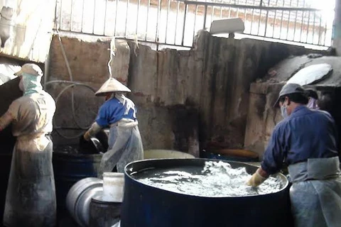 Nghề tái chế nhôm "bức tử" môi trường ở Bình Yên, Nam Định