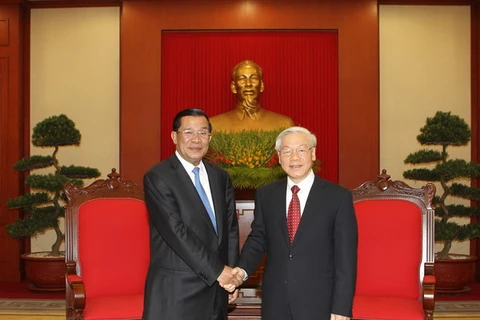 Tổng Bí thư Nguyễn Phú Trọng tiếp Thủ tướng Campuchia