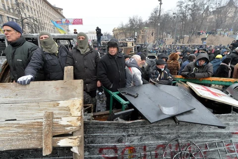 Cảnh sát Ukraine phá bỏ các rào cản của người biểu tình