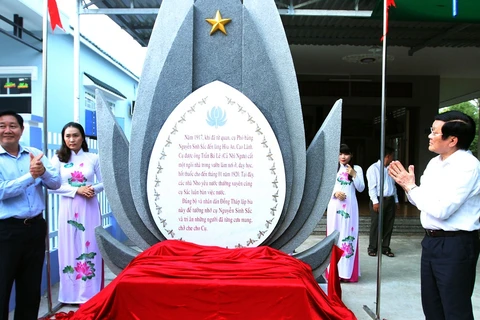 Khánh thành Bia lưu niệm cụ Nguyễn Sinh Sắc tại Đồng Tháp