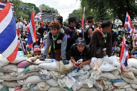 Người biểu tình Thái Lan tuyên bố theo sát thủ tướng