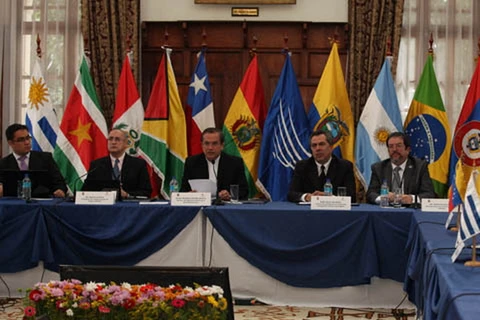 Quang cảnh hội nghị thành lập trung tâm giải quyết tranh chấp đầu tư Nam Mỹ. (Nguồn: Bộ ngoại giao Ecuador)