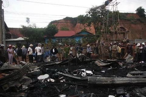 Cháy lớn thiêu rụi căn nhà gỗ trong khu dân cư tại Đà Lạt