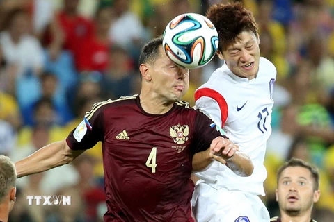 Nga-Hàn: Lần đầu tiên bàn thắng đều từ sai lầm của thủ môn