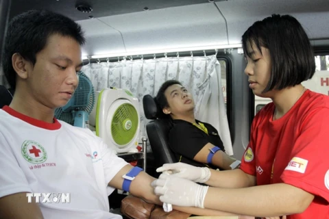 Chương trình Hành trình Đỏ tiếp nhận được 2.800 đơn vị máu