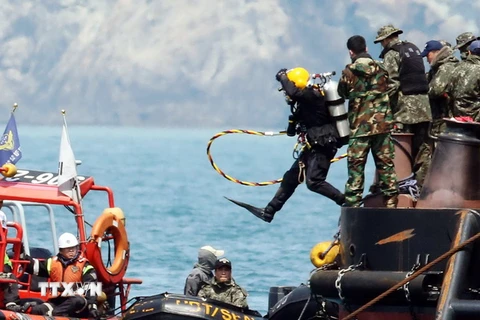 Phát hiện thi thể của chủ phà SEWOL sau nhiều tháng tìm kiếm