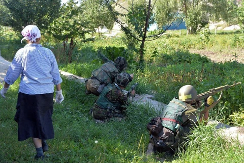 Ukraine: Quân đội tràn vào thị trấn xung quanh hiện trường MH17 