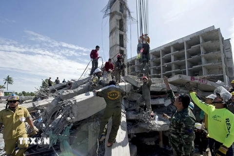 Sập công trình xây dựng tại Thái Lan làm 16 người thiệt mạng