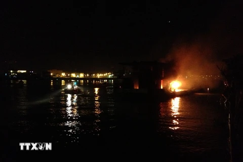 Thanh Hóa: Hàn điện gây cháy tàu chở dầu, một người chết