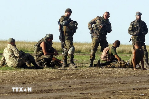 "Đoàn xe cứu trợ của Nga lấy các thiết bị quân sự từ Ukraine"
