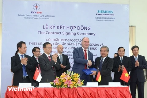 Điện lực miền Nam và Liên danh Siemens ký kết hợp đồng hợp tác