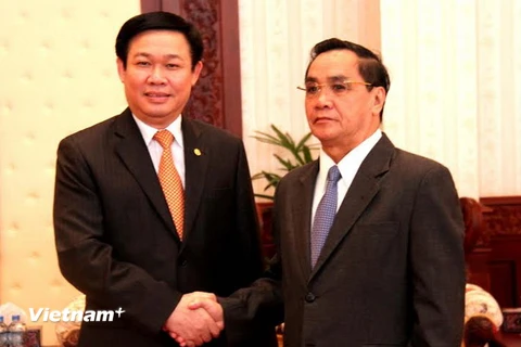 Thủ tướng Lào mong muốn kinh tế Lào-Việt cùng phát triển