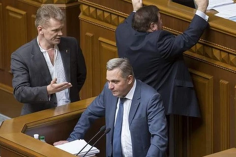 Thủ tướng Ukraine ký quyết định cách chức 3 thứ trưởng