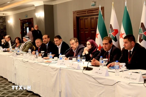 Syria: Ông Ahmad Tohme tái đắc cử thủ tướng đối lập SNC