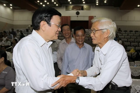 Chủ tịch nước tiếp xúc cử tri quận 4, Thành phố Hồ Chí Minh