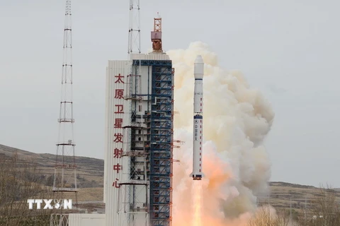 Trung Quốc phóng thành công vệ tinh Giao Cảm-22 lên quỹ đạo