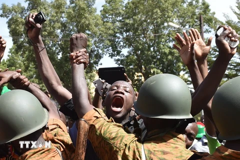 Mỹ hối thúc quân đội Burkina Faso chuyển giao quyền lực