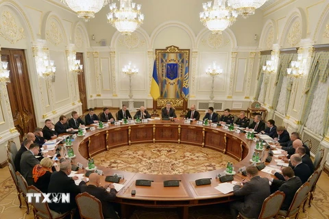 Donetsk và Lugansk phản đối hủy bỏ Quy chế đặc biệt cho miền Đông