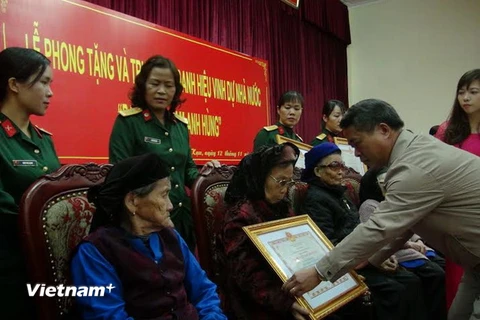 Bắc Kạn, Hà Tĩnh phong tặng, truy tặng Bà mẹ Việt Nam Anh hùng