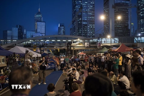 Nhân vật khởi xướng phong trào "Chiếm Trung tâm" ở Hong Kong từ chức