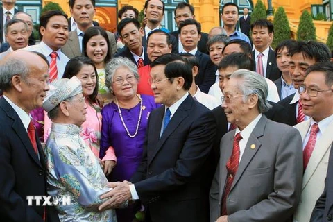 Chủ tịch nước tiếp Đoàn đại biểu nghệ nhân làng nghề Việt Nam