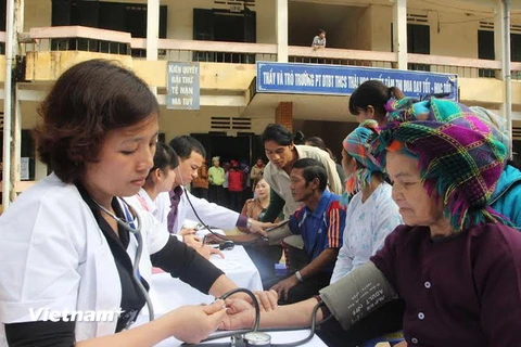 Cao Bằng: Khám bệnh, cấp thuốc cho hơn 1.000 người nghèo