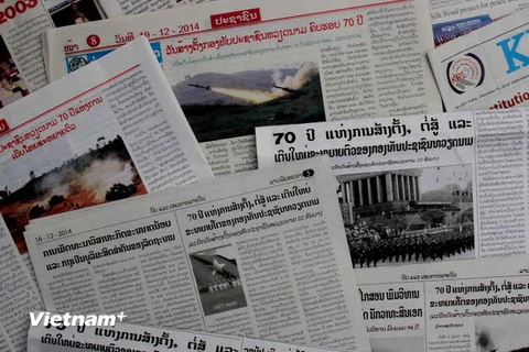 Báo chí Lào đưa tin về ngày thành lập Quân đội Nhân dân Việt Nam