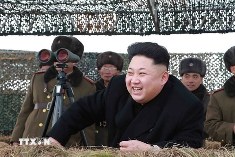Lãnh đạo Triều Tiên Kim Jong-un kiểm tra tập trận tấn công đảo