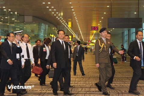 Thủ tướng Nguyễn Tấn Dũng dự lễ truy điệu ông Lý Quang Diệu