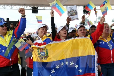 Tân Thủ tướng Peru chỉ trích can thiệp nội bộ vào Venezuela