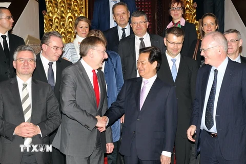 Việt Nam-EU nỗ lực đàm phán để ký kết FTA vào giữa năm nay