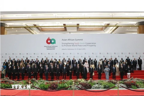 Chủ tịch nước hội kiến các nhà lãnh đạo dự Hội nghị Cấp cao Á- Phi