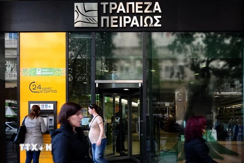 Ngân hàng lớn Hy Lạp sẽ xóa nợ cho khách hàng nghèo khó nhất