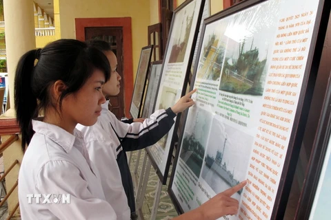 Trưng bày tư liệu Hoàng Sa, Trường Sa của Việt Nam tại Ninh Bình
