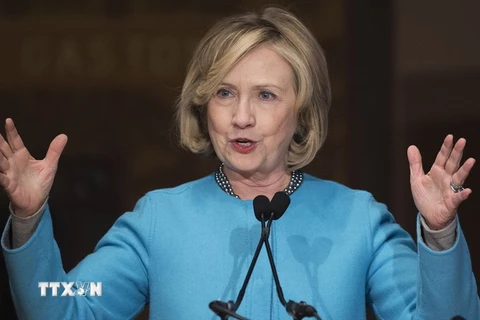 Nhà Clinton kiếm 25 triệu USD từ tiền diễn thuyết kể từ năm ngoái