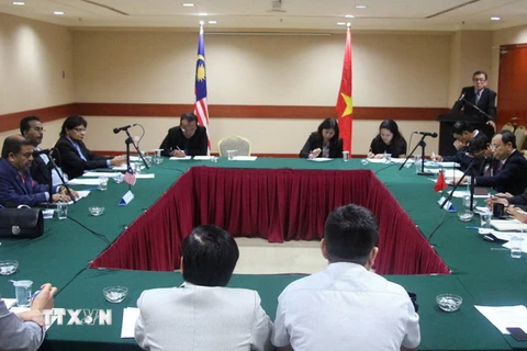 Việt Nam, Malaysia chia sẻ kinh nghiệm thu hút đầu tư, phát triển kinh tế. (Ảnh: Kim Dung-Chí Giáp/TTXVN)