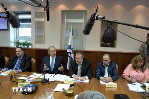 Thủ tướng Israel Benjamin Netanyahu trong cuộc họp nội các tại Jerusalem ngày 31/5. (Nguồn: AFP/TTXVN)