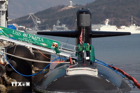 Tàu ngầm Mỹ USS Olympia SSN-717 tại căn cứ hải quân Hàn Quốc tại Changwon. (Nguồn: AFP/TTXVN)