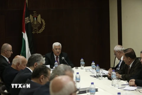 Quang cảnh cuộc họp của PLO về thành lập Chính phủ mới ngày 22/6. (Nguồn: THX/TTXVN)